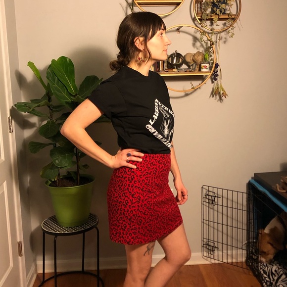 Hot Red Leopard Mini Skirt - Picture 4 of 4